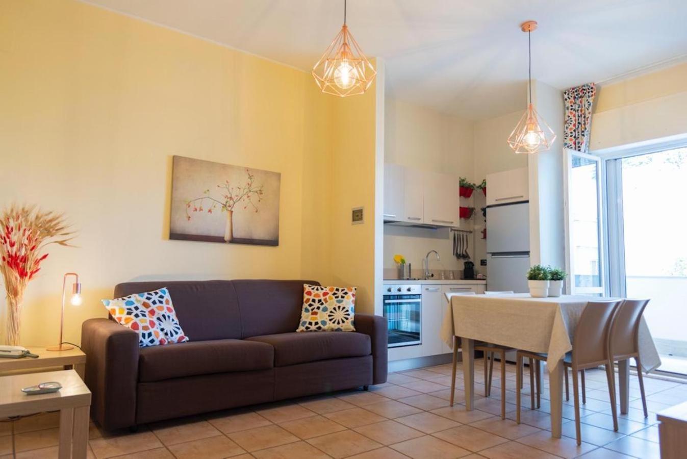 Blu Sun Apartment In Complesso Riva Del Sole Джовинаццо Экстерьер фото